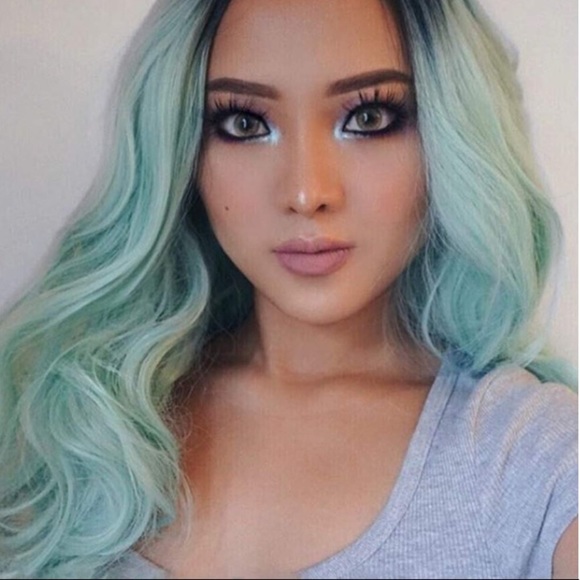 💫 24” MINT OMBRE BODY WAVY  LACE FRONT WIG💫 *NEW